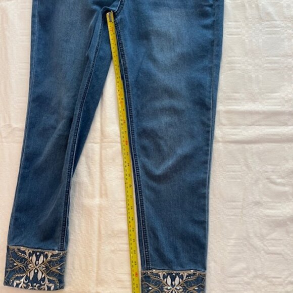 HYDRAULIC | Jeans Embroidery & Crystal accents Size 10 - Picture 6 of 16